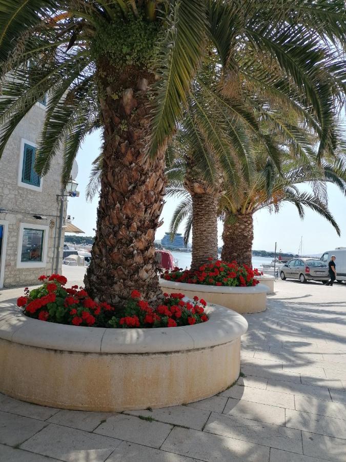 Häuschen am Meer Vodice Exterior foto