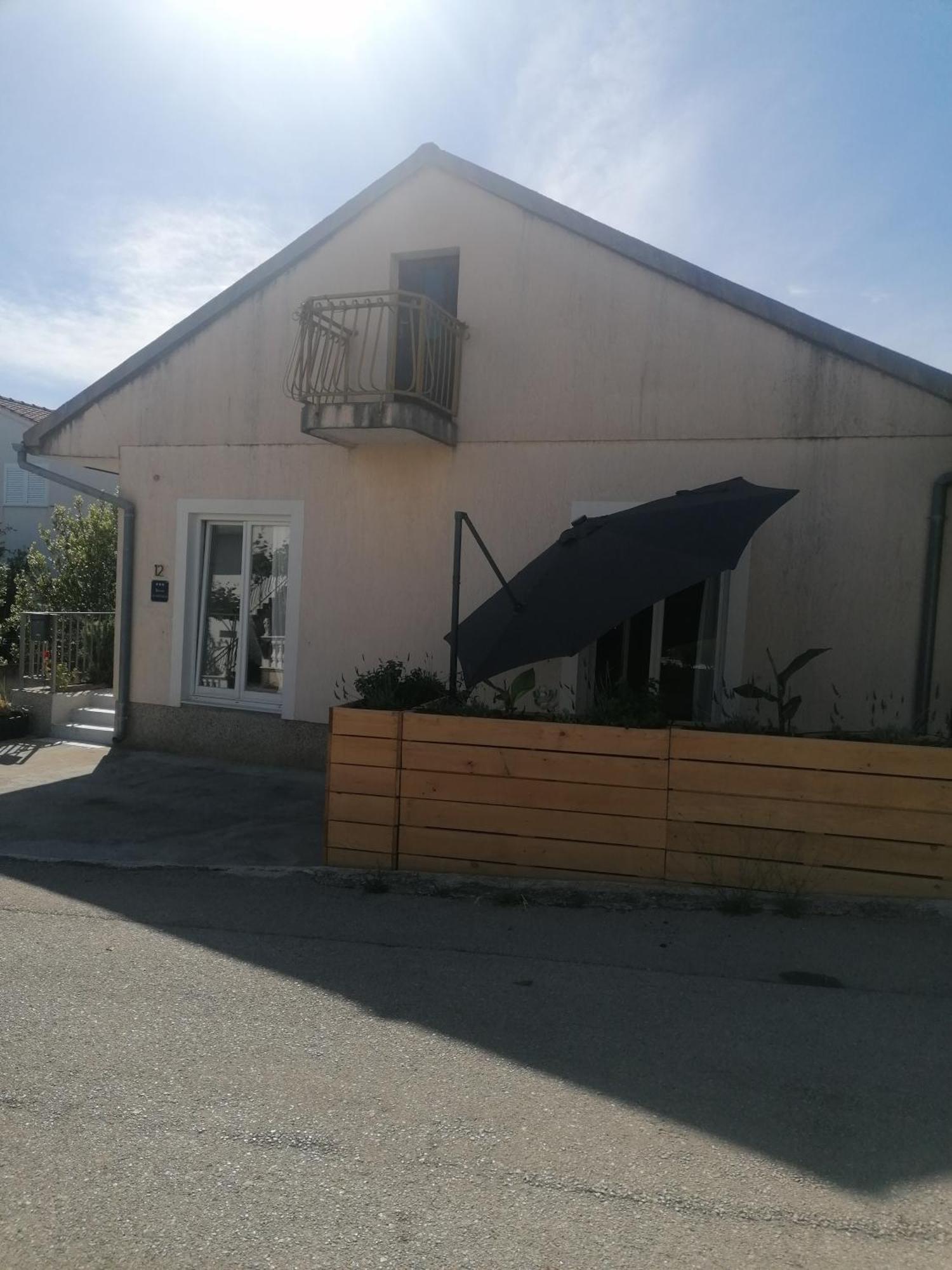 Häuschen am Meer Vodice Exterior foto